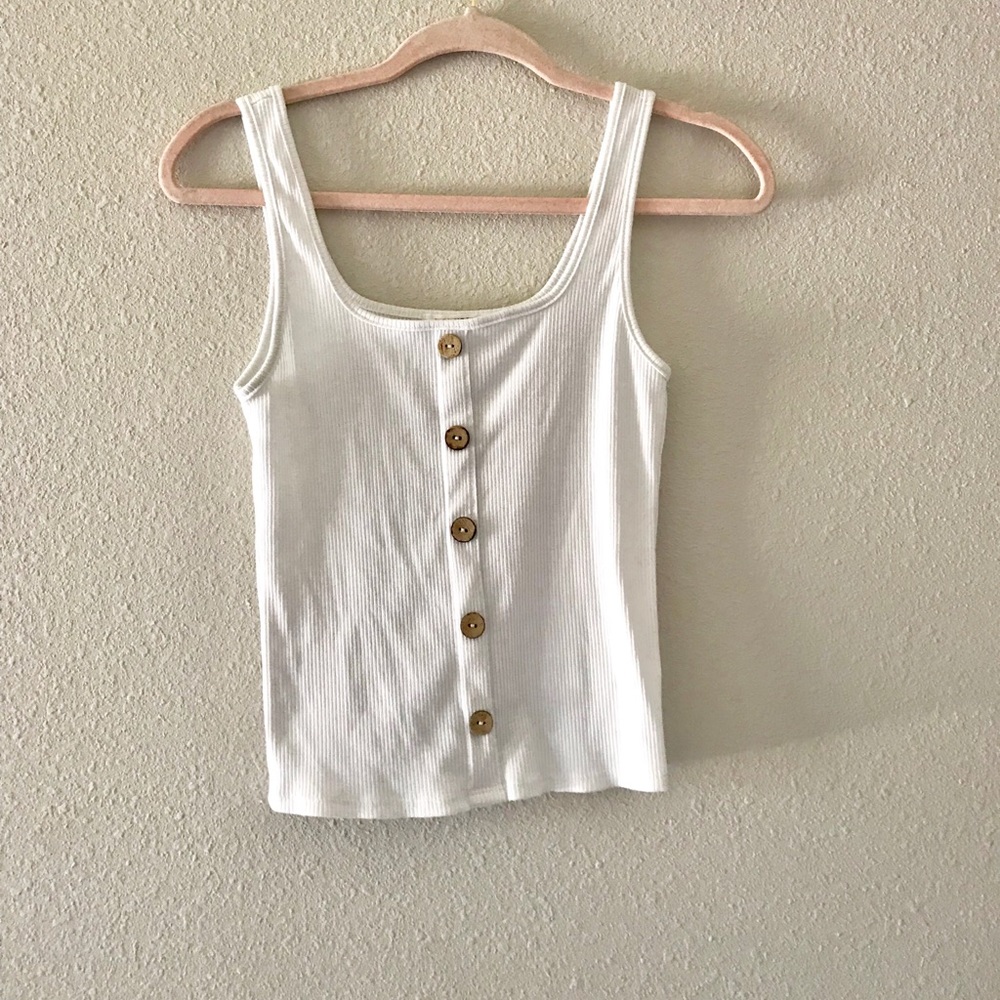 White cropped tank